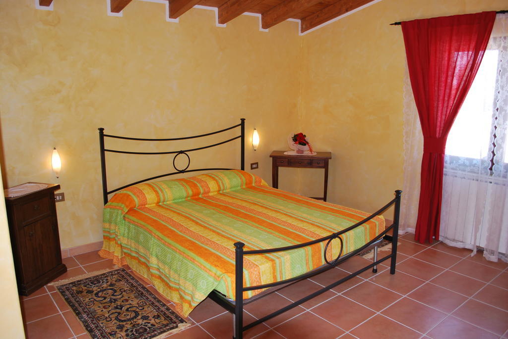 Agriturismo La Valle Di Ceri Cerveteri Rum bild